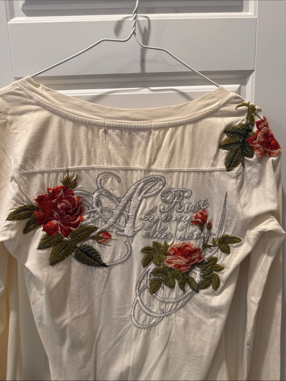 Vintage OWLA Cream V-Neck Long Sleeve Top with Red Floral Embroidery - Picture 7 of 9